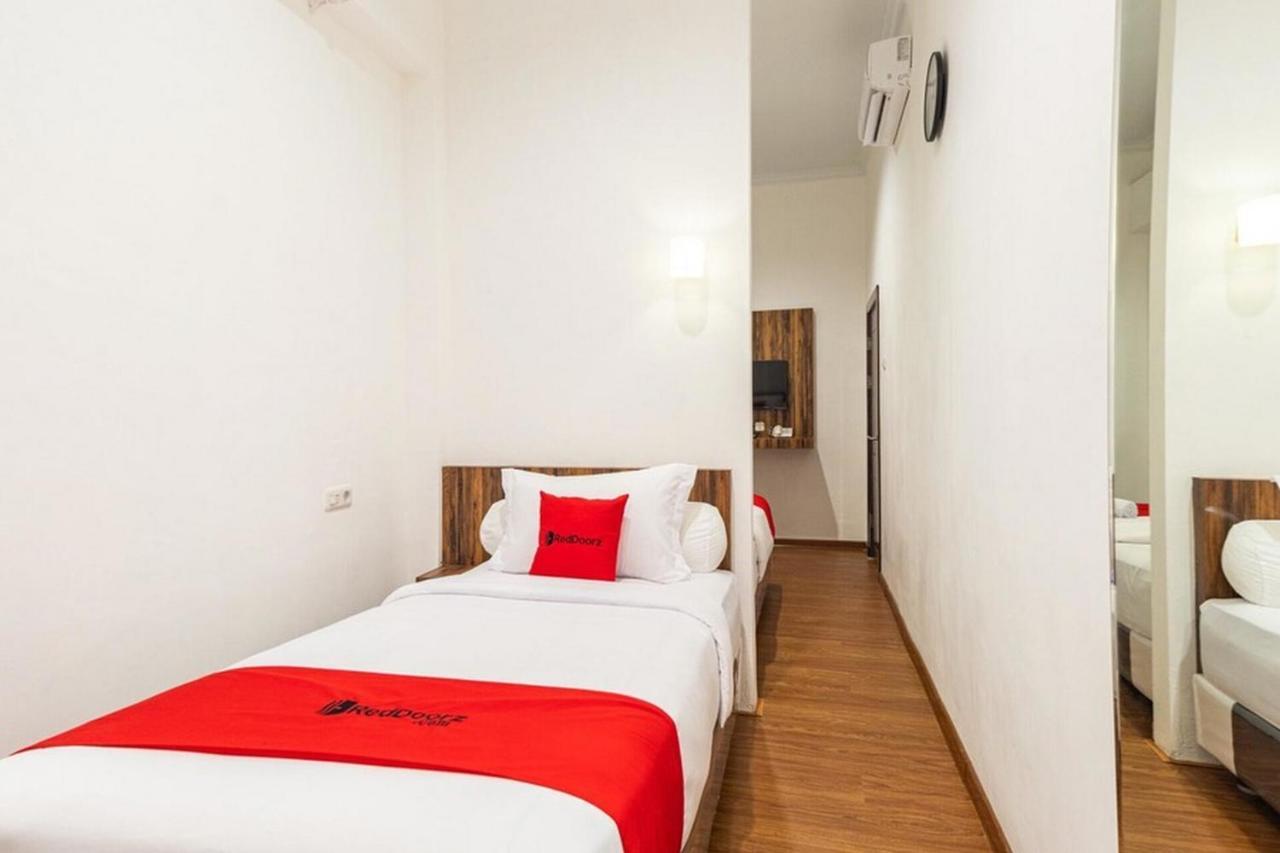 Reddoorz @ Binjai Hotel Exterior foto